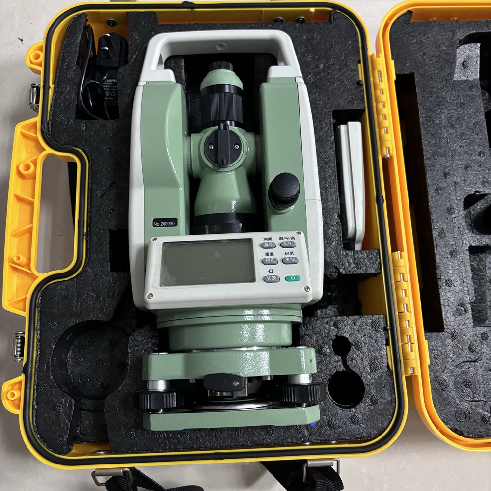 经纬仪