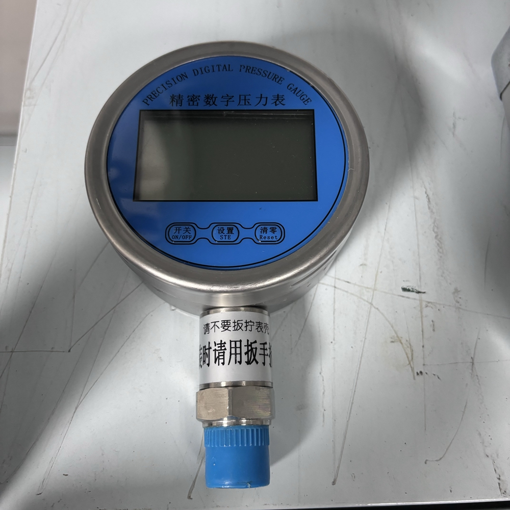 精密数字压力表